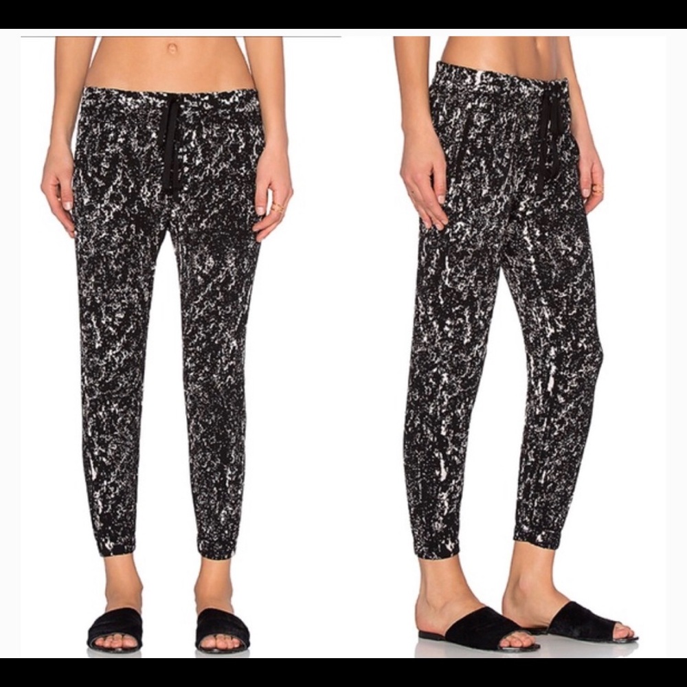 Enza costa jogger pants (size XS)